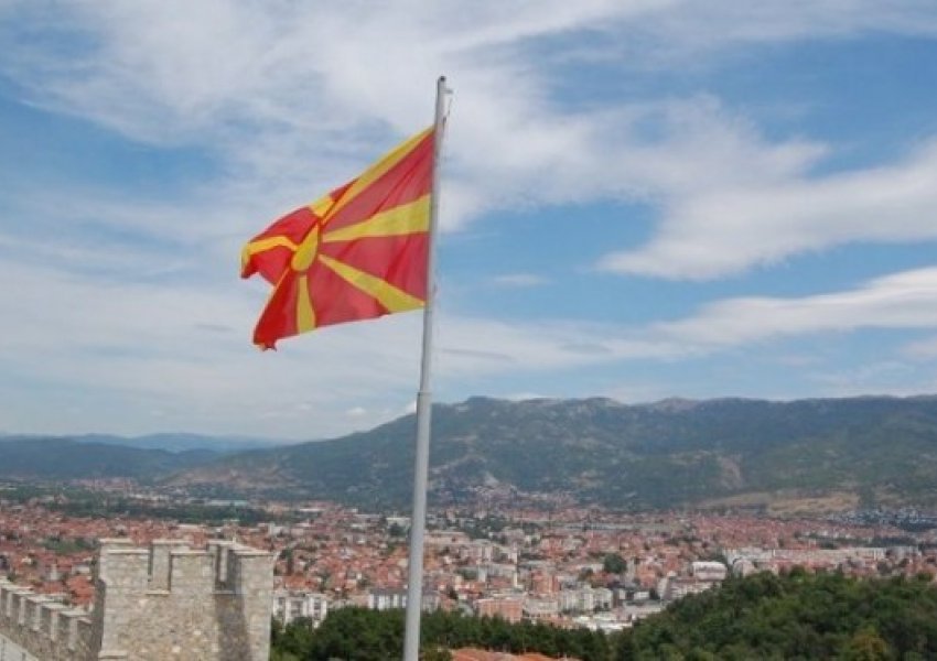 Bullgaria kërkon nga BE t’i ndalë negocitat për pranim me Maqedoninë e Veriut
