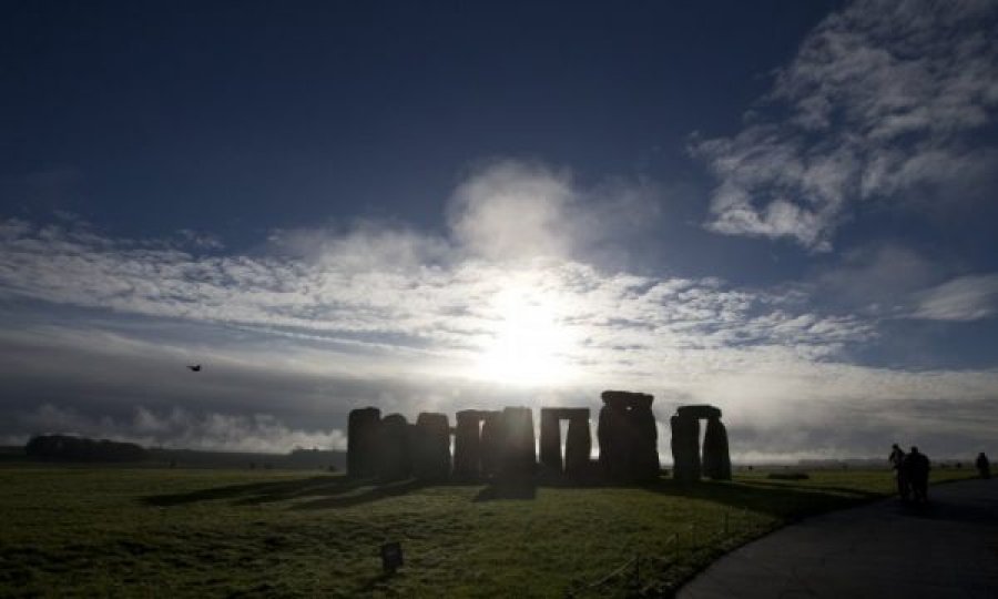 Gurët e mëdhenj të Stonehenge zbulojnë një sekret