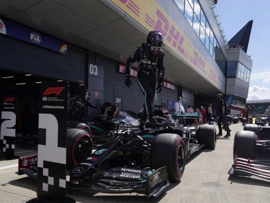 Pole - position dhe rekord për Hamilton në pistën e Silverstone
