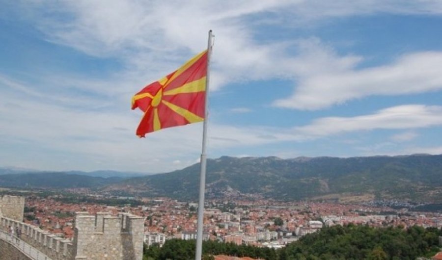 Cilat interesa do t'i ndjek faktori politik shqiptar në Maqedoninë V?