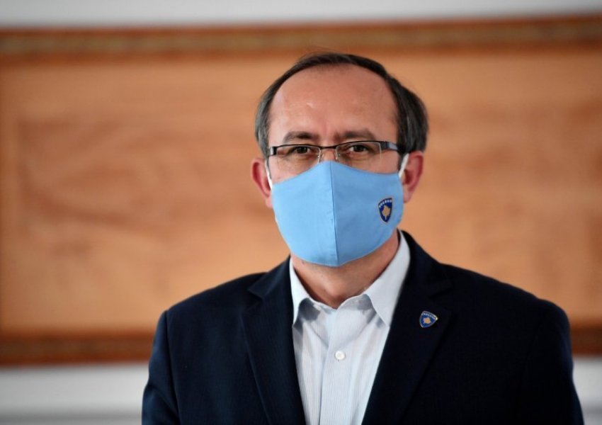 Kryeministri Hoti reagon pas futjes së xhandarmërisë serbe në Karaçevë