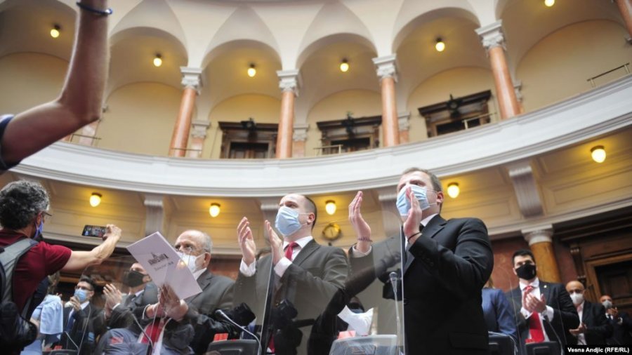 Konstituohet Kuvendi i Serbisë, betohen 3 deputetët shqiptarë