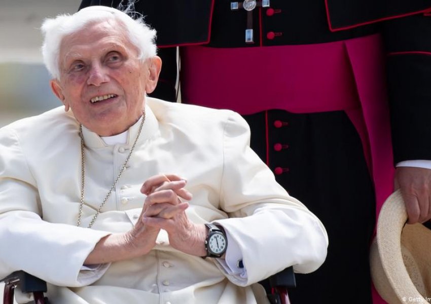 Sa i sëmurë është Papa Benedikti XVI?