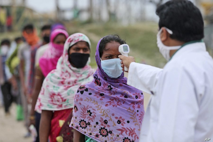 India tejkalon 2 milionë raste nga Covid-19, në vetëm 20 ditë 1 milionë infektime