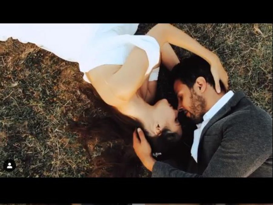  Martohet aktori i njohur turk, publikon FOTO-t mahnitësë nga albumi i martesës