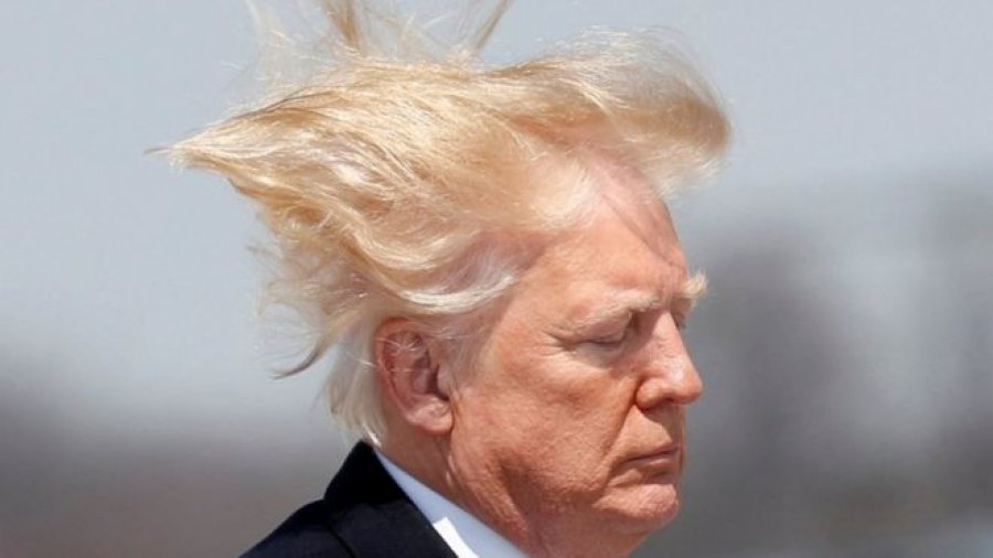 Ankesa e Trump për flokët/ Ndryshon rregullorja për kokat e dushit