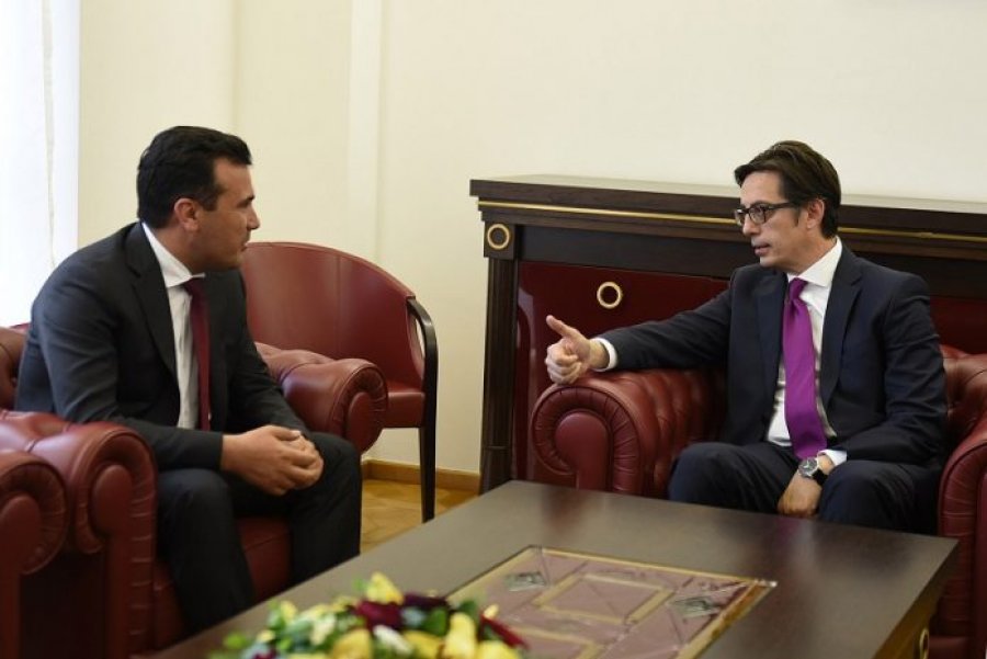 Zoran Zaevi merr mandatin për qeverinë e re të Maqedonisë së Veriut