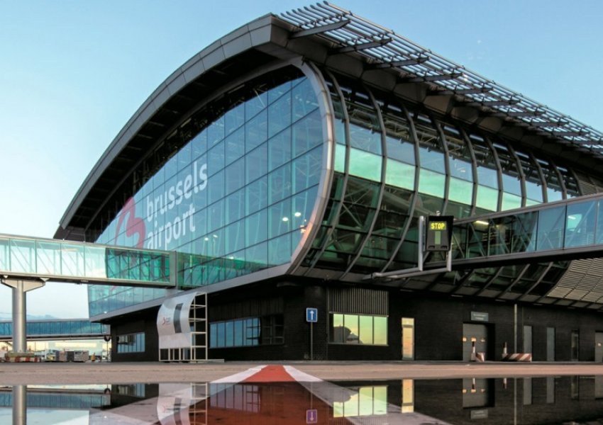 Aeroporti i Brukselit me laboratorë testimi për ushëtarët nga zonat e kuqe