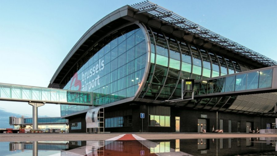 Aeroporti i Brukselit me laboratorë testimi për udhëtarët nga zonat e kuqe