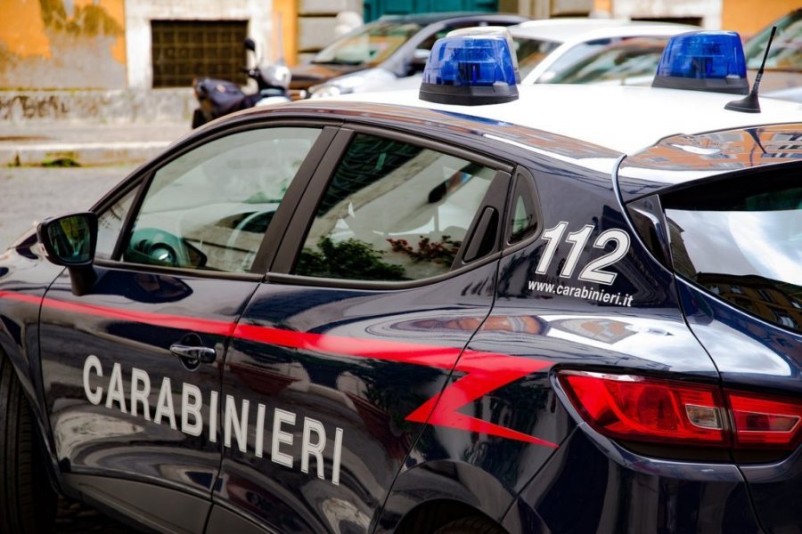  Arrestohen 2 vëllezër shqiptarë në Rimini: zbulohet misteri i luksit të dy të papunëve      