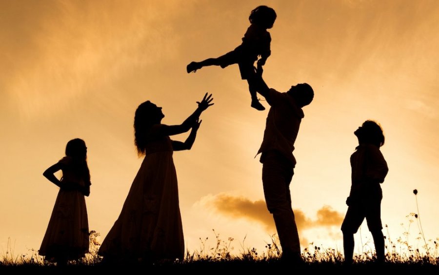Sipas hulumtive të reja, ja kush janë vendet më të mirë në botë për të krijuar familje