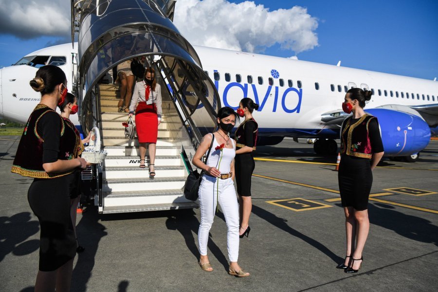 Turistët ranë mbi 70%, rreth 24 mijë të huaj mbërritën në Shqipëri 