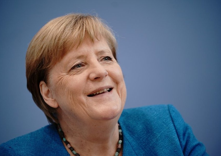Merkel për sulmin në Vjenë: Lufta kundër terrorizmit është lufta jonë e përbashkët