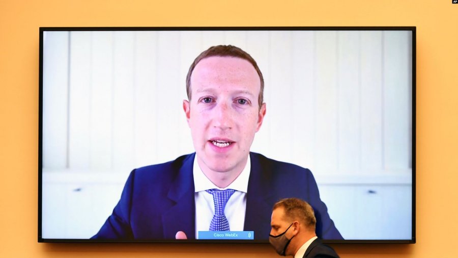 Zuckerberg: Facebook-u bëri gabim që nuk hoqi thirrjet e grupit paraushtarak