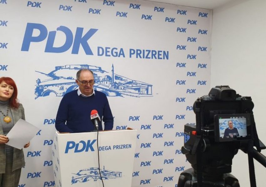 PDK: Komuna e Prizrenit përdhosi figurën e Skënderbeut dhe memorien tonë kolektive