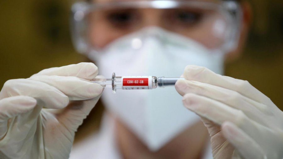Kina në përpjekje të rregullojë imazhin, u ofron shteteve miliona vaksina kundër COVID-19