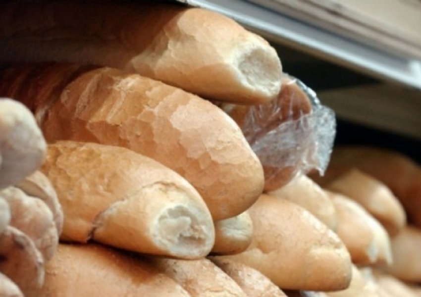 E tmerrshme: Aditivi me të cilin bëhen bukët në Kosovë, prodhohet në Kinë nga flokët e njeriut? (Video)