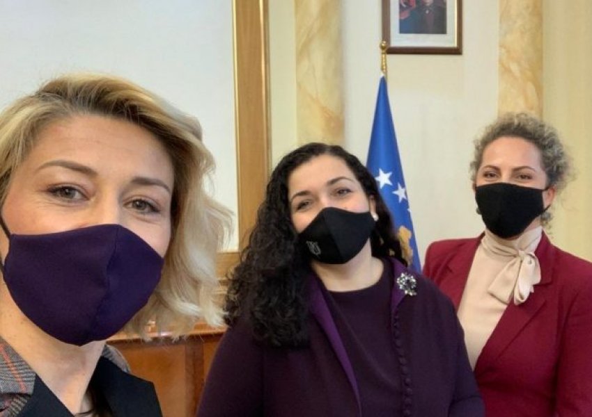 'Gratë e Kosovës po sjellin rezultate, e jo telashe si burrat' 