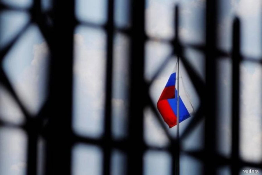 Holanda dëbon dy diplomat rusë 