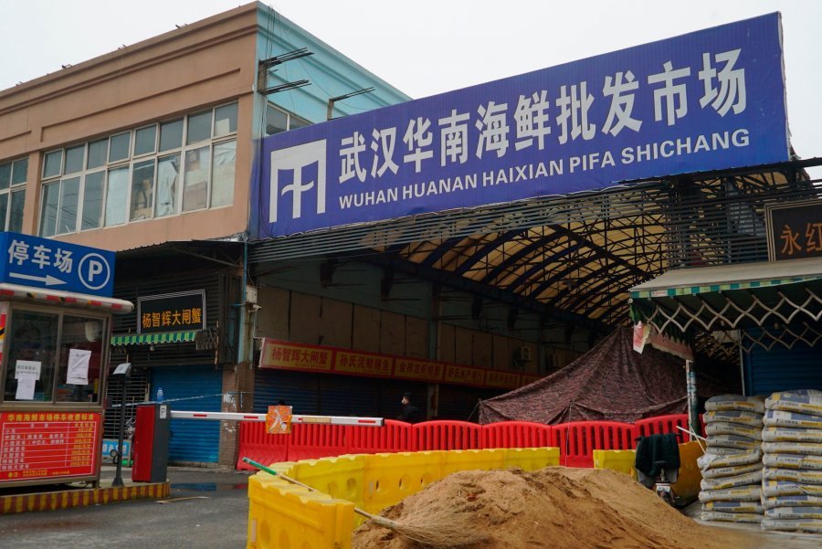 Tregu i Wuhan, epiqendra e shpërthimit të koronavirusit, mbetet i bllokuar dhe bosh