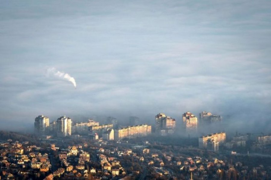 Ndotja e ajrit: Bullgaria e goditur rëndë nga Covid përballet me një rrezik kompleks