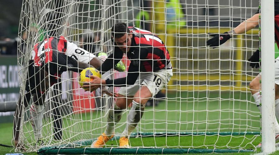 Serie A/ Milani shpëton në shtesë nga humbja me Parmën
