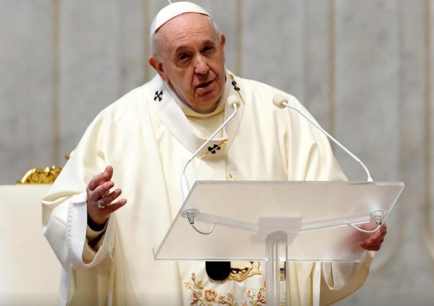 Papa iu premton punonjësve të Vatikanit: Asnjë s’do të humbasë punën për shkak të pandemisë