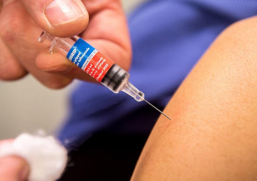 Doktoresha shqiptare nga Gjermania: Vaksinimi masiv kundër COVID-19 fillon nga 1 janari