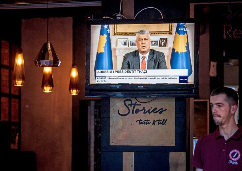 Der Standard: Thaçit iu ofrua shpërbërja e gjykatës në këmbim të lëshimeve për Serbinë