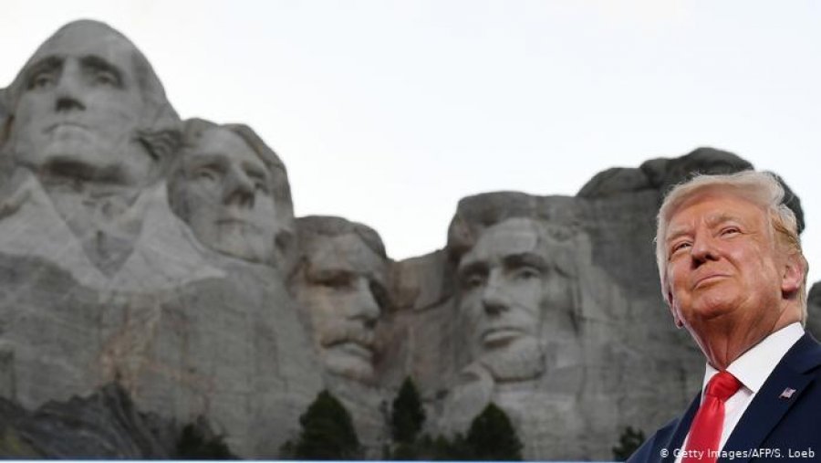 Dita e Pavarësisë së SHBA/ Trump hap festimet e 4 Korrikut me një fjalim në ‘Malin Rushmore’