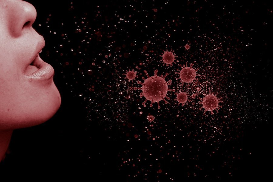 Shkencëtarët: Koronavirusi edhe më i rrezikshëm, përhapet nga ajri