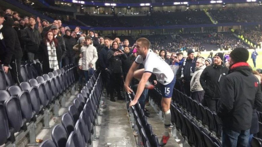 VIDEO/ Shkoi në tribunë për t’u zënë me tifozin, dënohet mesfushori i Tottenhamit