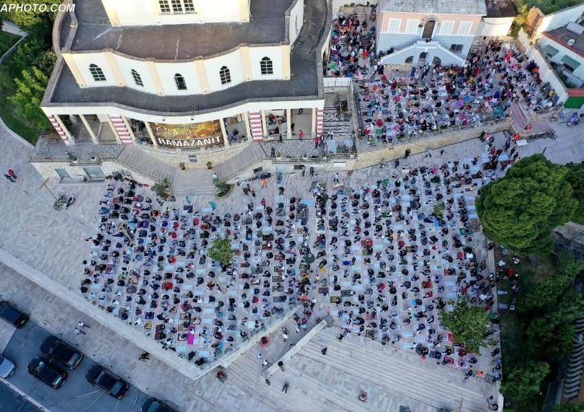 Kurban Bajrami me 31 korrik 2020/ Komuniteti Mysliman: Kush dëshiron të presë kurban për familjet në nevojë….