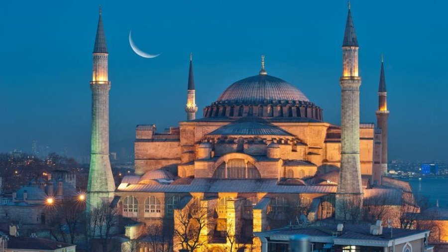 Gjykata Turke: Hagia Sophia mund të të kthehet në Xhami