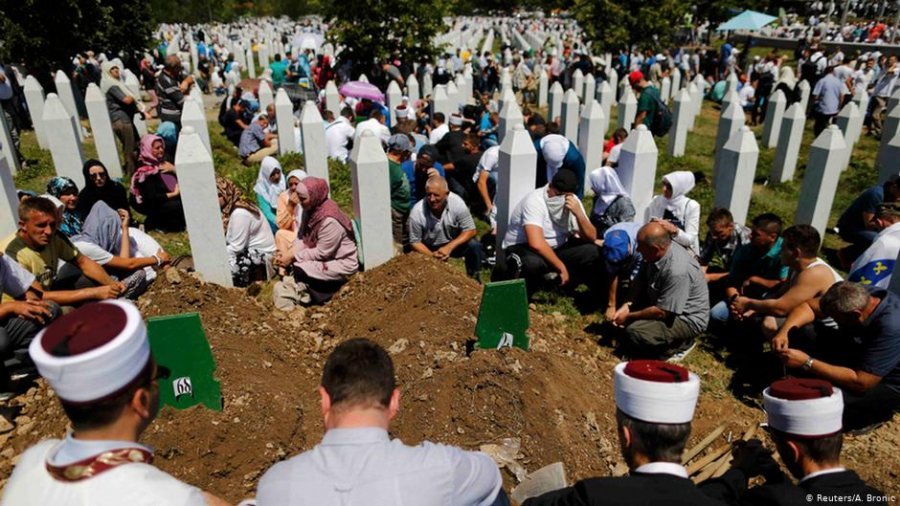 Ish-diplomatja Steinacker: Në Srebrenicë, Evropa dështoi!