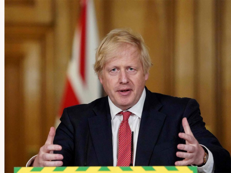 Frikë nga përhapja e COVID-19/ Kryeministri Johnson thirrje britanikëve t’i kalojnë pushimet brenda vendit
