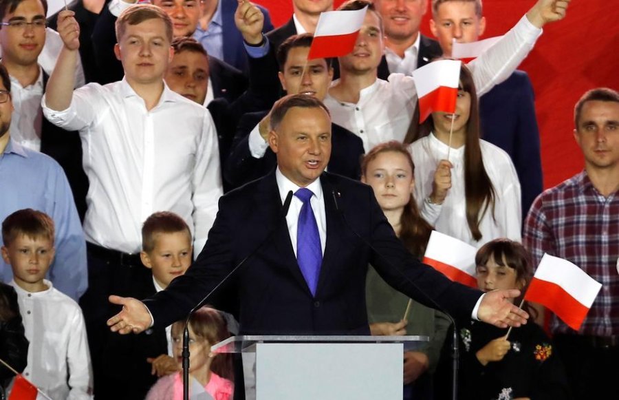 Zgjedhjet në Poloni/ Konservatori Duda fiton një mandat tjetër presidencial