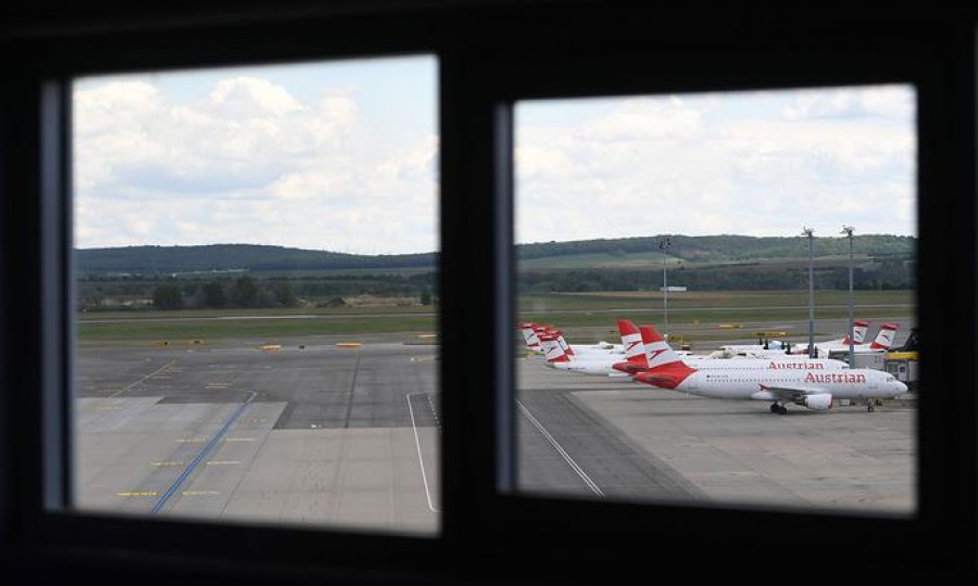 Masa ekstreme: Austria ndalon uljen e avionëve nga Shqipëria