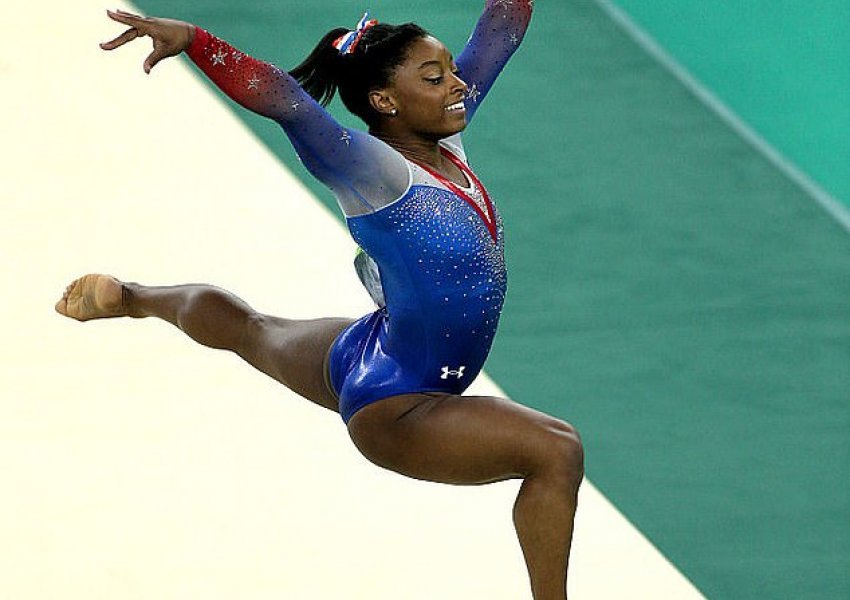 VIDEO/Gjimnastja trondit rrjetin, ja rutina ‘e pamundur’ që ajo kreu