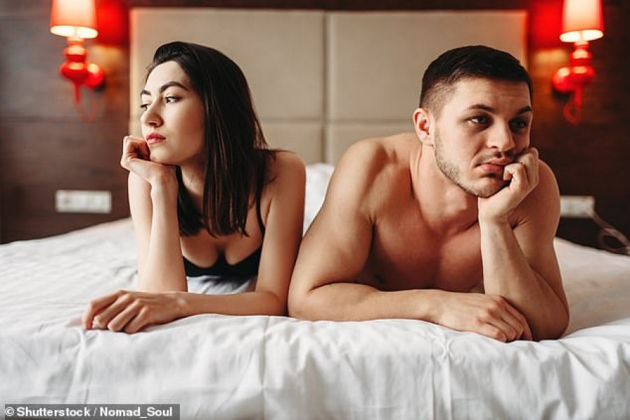 Këshilluesja e lidhjeve tregon sa detaje të jetës seksuale duhet të ndajmë me miqtë
