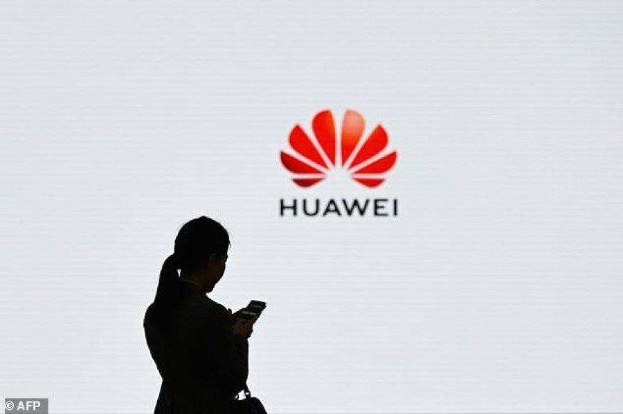 Huawei kryeson, kompania me shitjet më të shumta të telefonëve