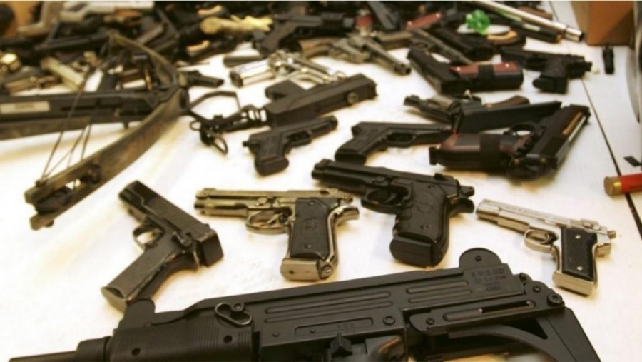 Në SHBA ka më shumë armë se banorë, ja në cilat vende qytetarët janë të ‘armatosur’