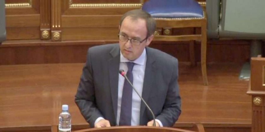 Hoti prezanton emrat e kabinetit të ri qeveritar të Kosovës