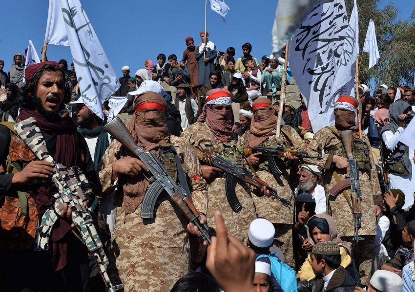 Tronditet procesi i paqes/ Forcat amerikane kryejnë sulme ajrore mbi talebanët në Afganistan
