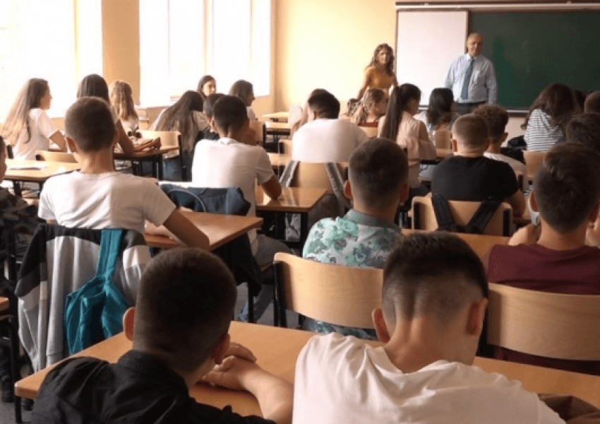 Pandemia e kthen arsimin në Kosovë në nivelin që e kishte më 2015