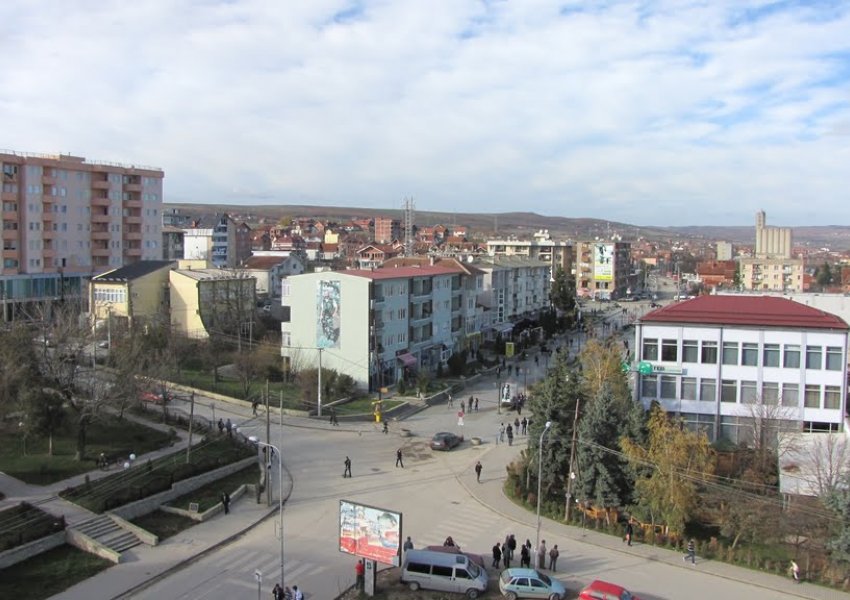 Skenderaj dhe “Help Kosovo” ndajnë grante për 22 qytetarë