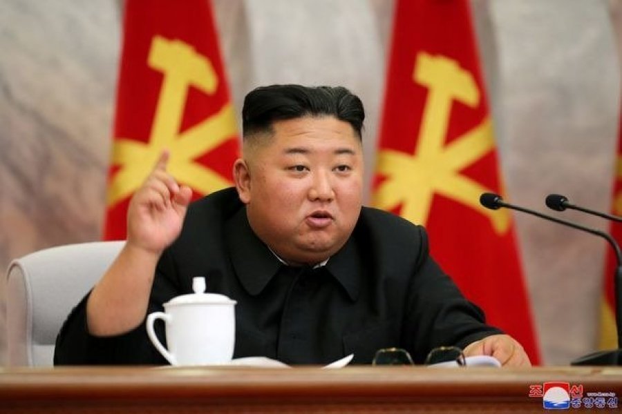Marrin fund thashethemet! Kim Jong-un shfaqet në publik pas pas disa javësh mungesë