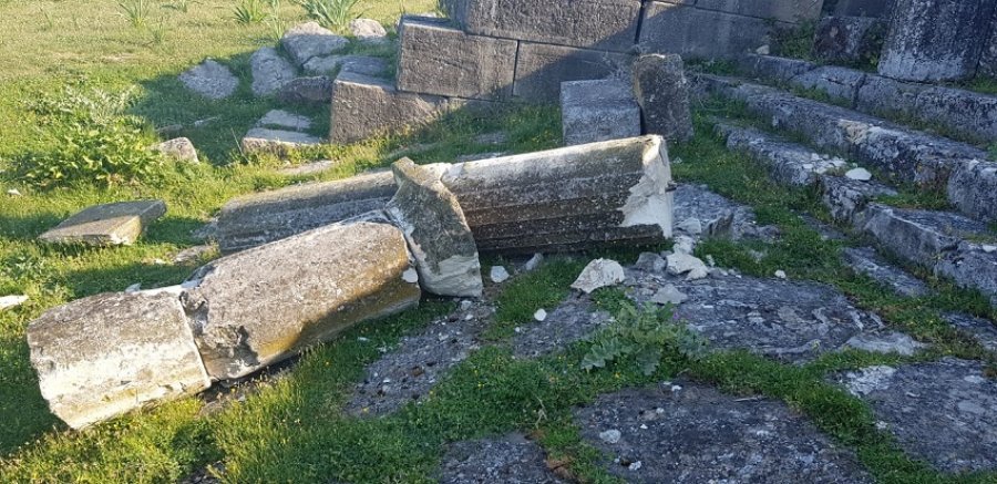 'Skandal i fshehur në Apolloni/ Dëmtohet kolona e Nymfeut, ngjarja tentohet të mbahet e fshehtë'