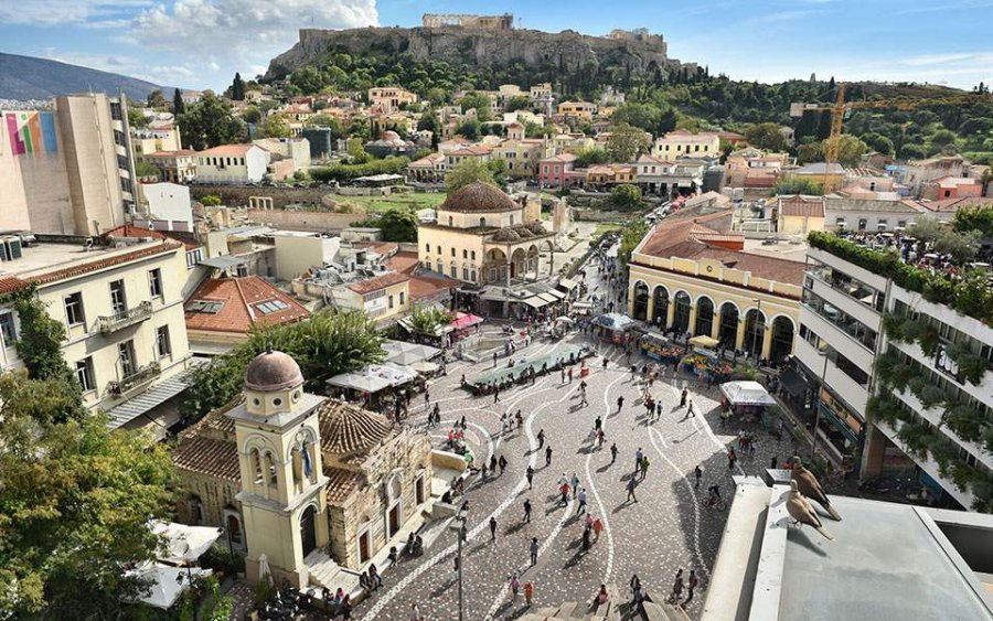 Dyqanet dhe parkingjet kundërshtojnë për qendrën e këmbësorëve në Athinë