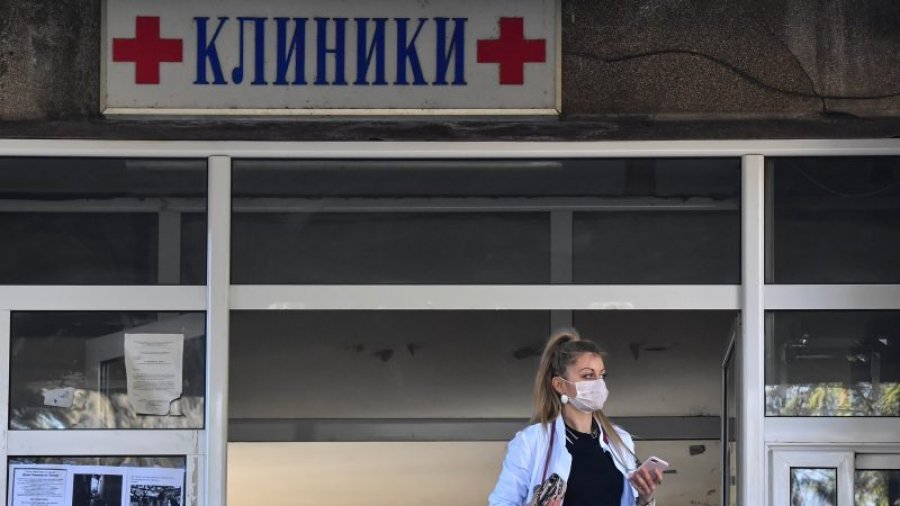COVID-19/ Maqedonia e Veriut shënon rekord viktimash dhe infeksionesh në 24 orët e fundit 